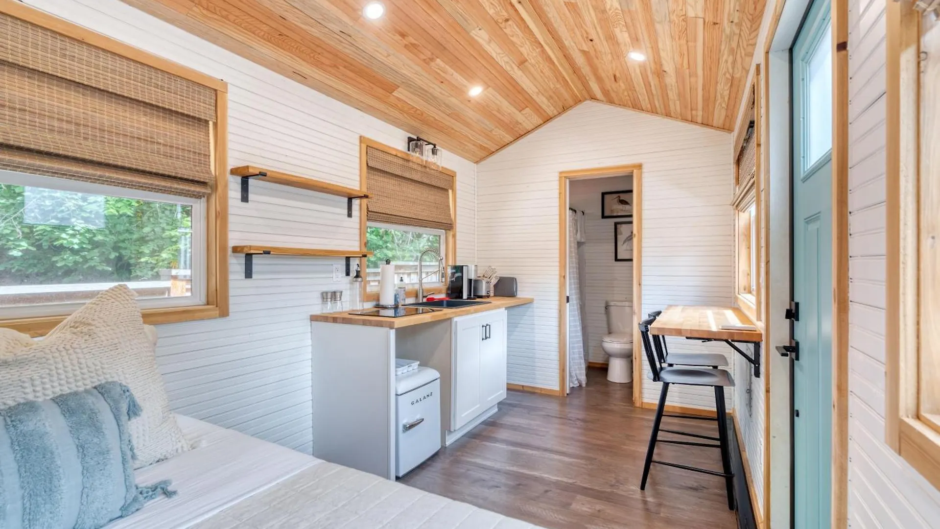 Holiday home Stay Portland Collection - Tiny Farmhouse - Walk To Local Shops & Restaurants United States