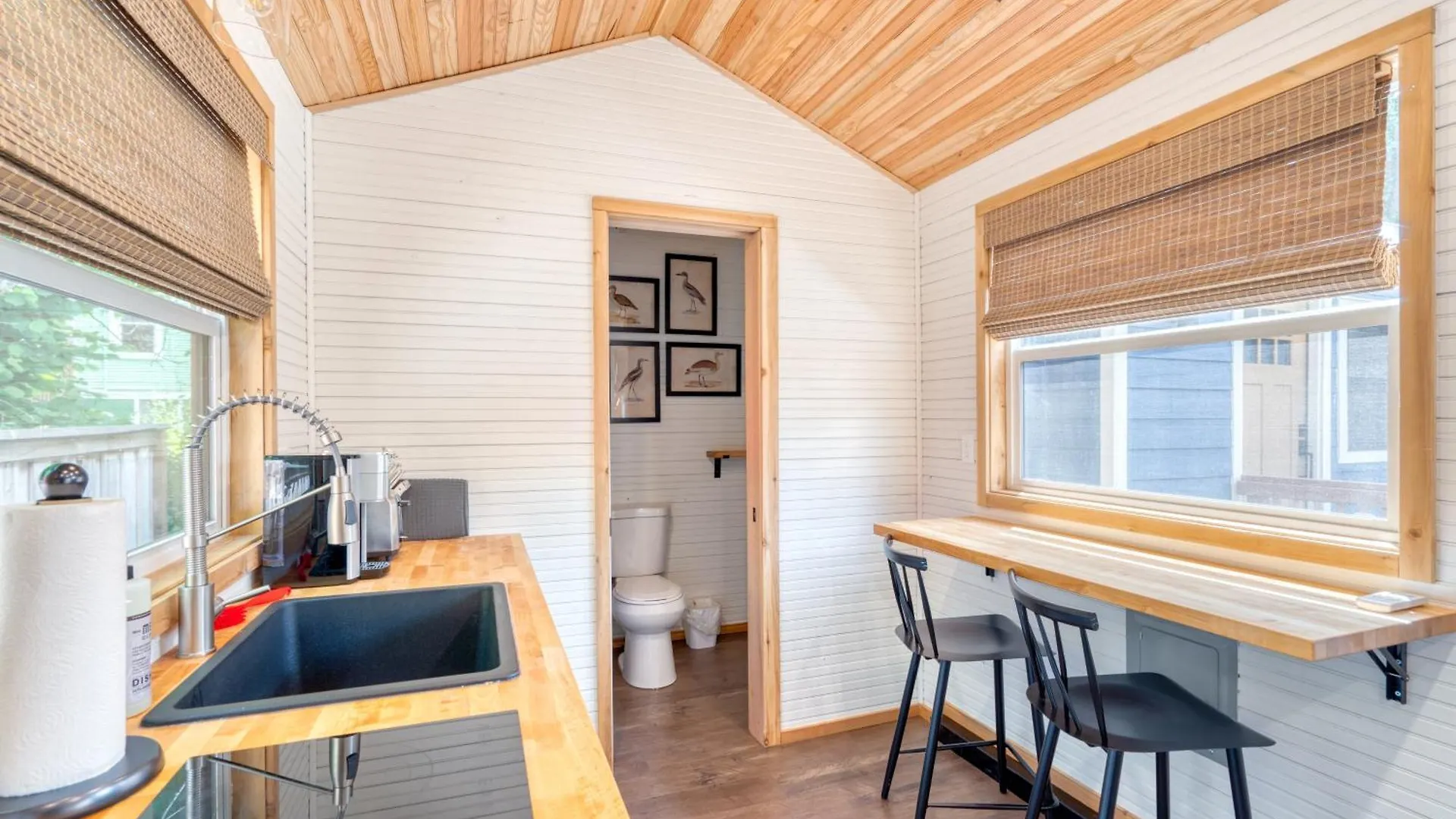 Holiday home Stay Portland Collection - Tiny Farmhouse - Walk To Local Shops & Restaurants United States