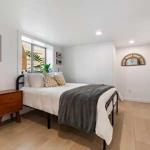 Renovated Hawthorne Retreat Apartment