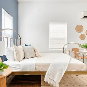 Collection - Vibes Getaway Near Burnside & Laurelhurst! Holiday home